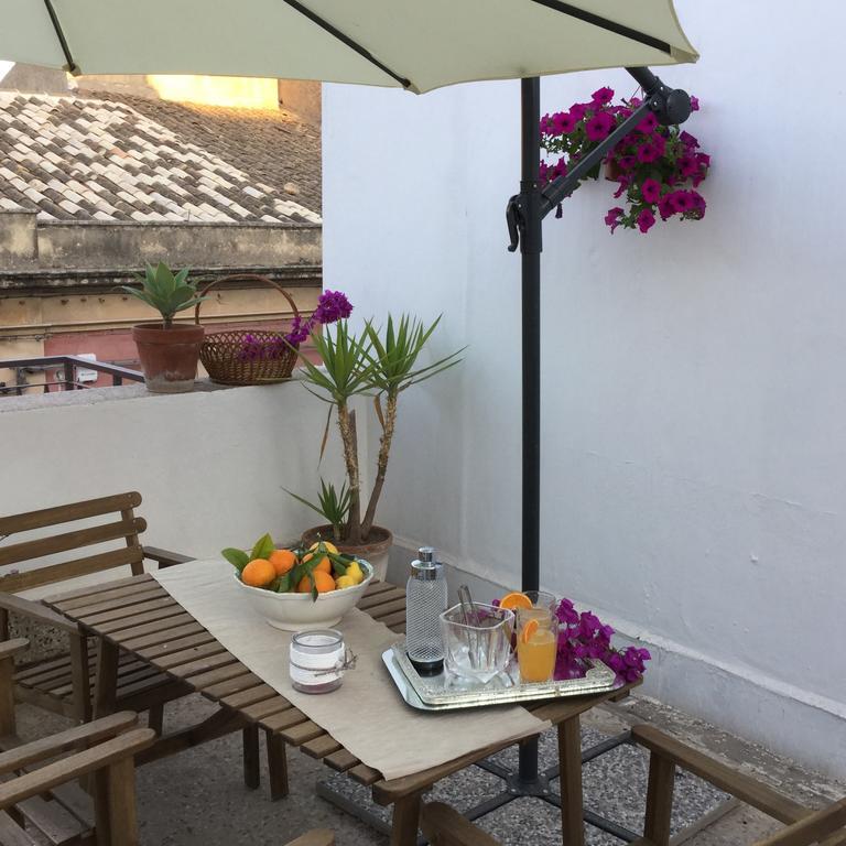 فيلا نوتوفي Case Vacanze Le Rose المظهر الخارجي الصورة