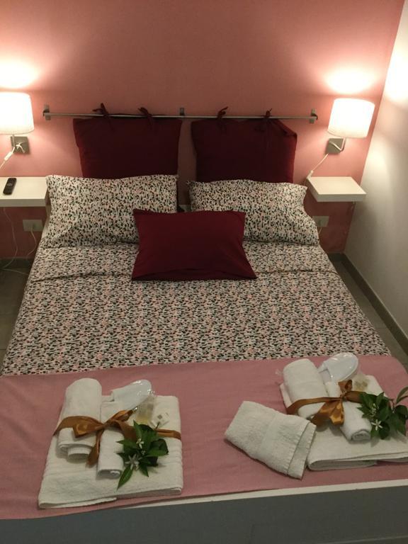 فيلا نوتوفي Case Vacanze Le Rose المظهر الخارجي الصورة